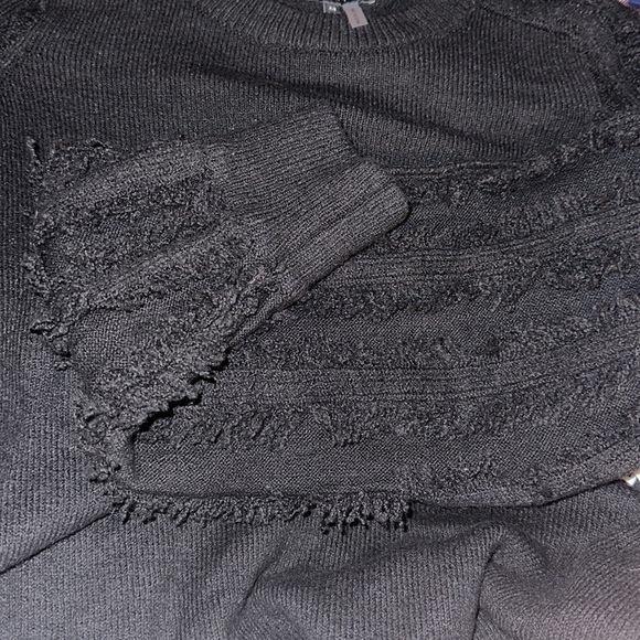1. State black crew neck sweater fringe sleeves M NWT - Picture 3 of 3